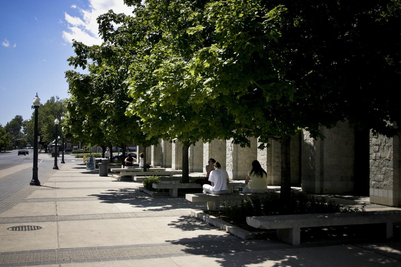 David C. Smith House - Queen'S University Aparthotel Kingston Exteriör bild